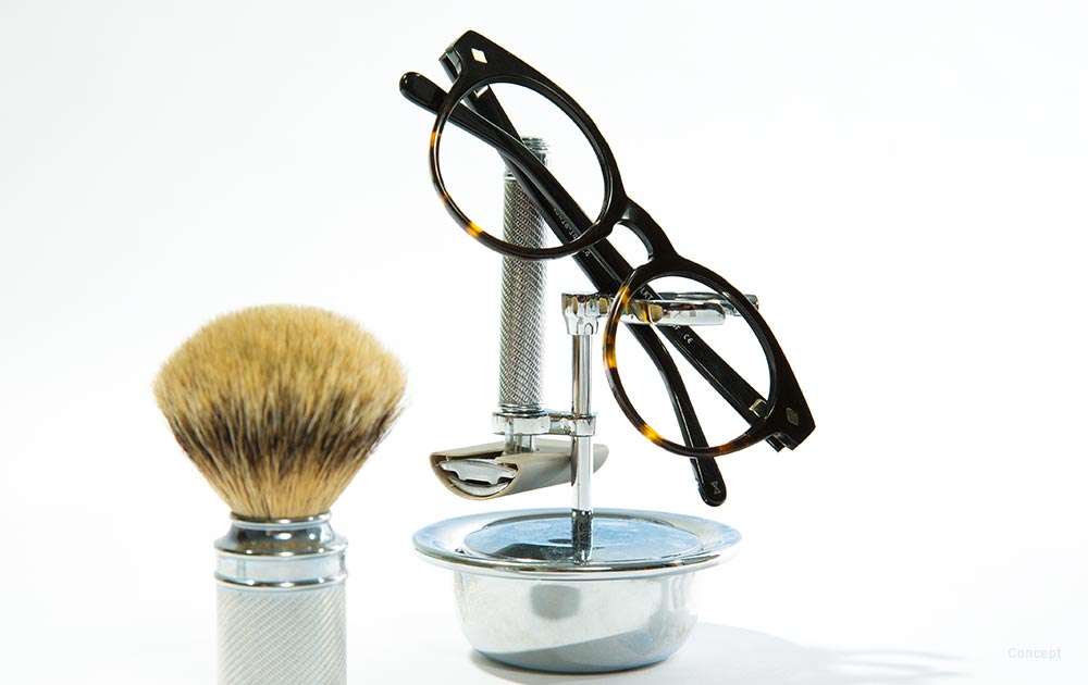 standard progressive lens review - makeup brush - glasses