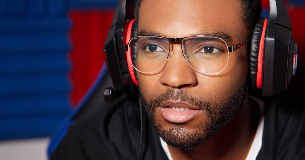 What Are Gaming Glasses?