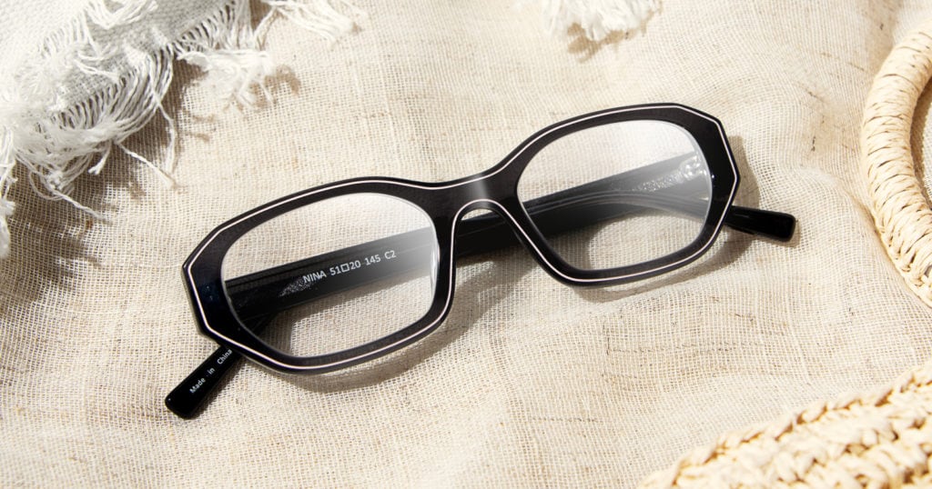 How to Keep Glasses from Fogging Up