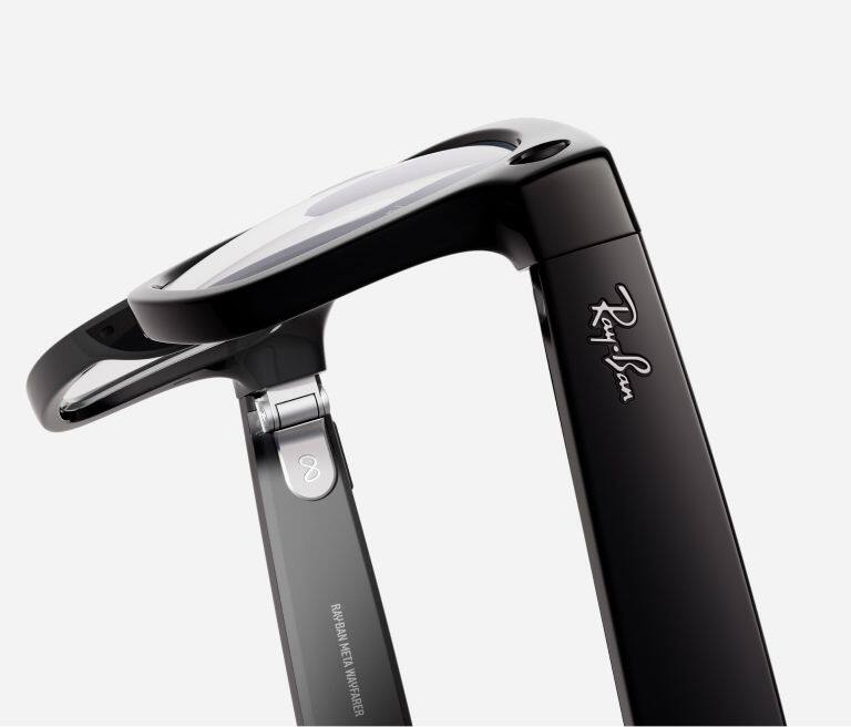 Seamlessly connect while on the go