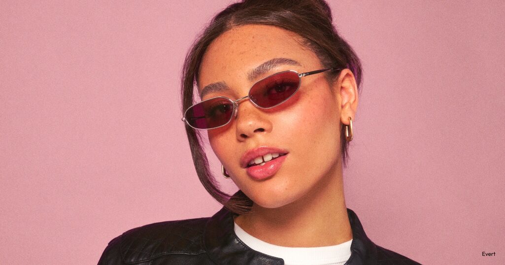 Bayonetta Glasses: Blending Iconic Y2K Style with Modern Fashion