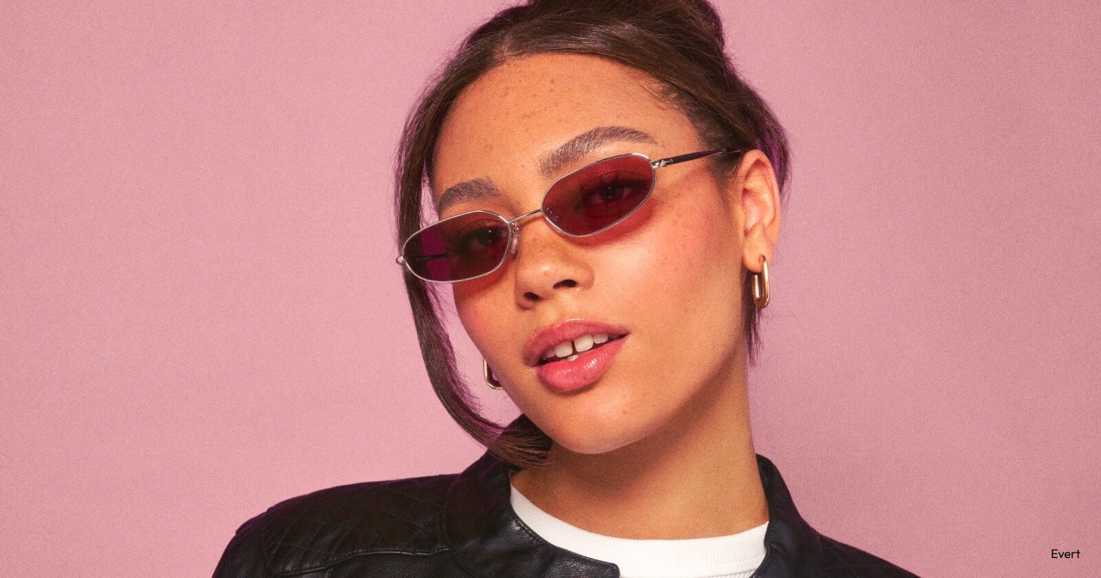 Bayonetta Glasses: Blending Iconic Y2K Style with Modern Fashion
