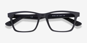 Ray-Ban RB7025 Noir Plastique Montures de lunettes de vue d'EyeBuyDirect, Vue Rapprochée
