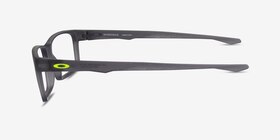 Oakley Overhead Satin Gray Plastique Montures de lunettes de vue d'EyeBuyDirect, Vue de Côté
