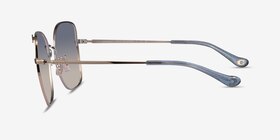 Coach HC7133 C7997 Shiny Light Gold Métal Soleil de Lunette de vue d'EyeBuyDirect, Vue de Côté