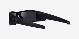 Oakley OO9014 Matte Black Plastique Soleil de Lunette de vue d'EyeBuyDirect, Vue de Côté