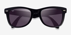 Ray-Ban RB4105 Noir Plastique Soleil de Lunette de vue d'EyeBuyDirect, Vue Rapprochée