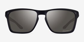 Oakley Sylas Polished Black Plastique Soleil de Lunette de vue d'EyeBuyDirect, Vue de Face