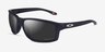 Oakley Gibston Matte Gray Smoke PlastiqueSoleil de Lunette de vue d'EyeBuyDirect, Vue d'Angle