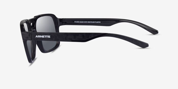 ARNETTE Keia Matte Black Plastique Soleil de Lunette de vue d'EyeBuyDirect