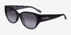 Coach HC8362U Ch563 Noir Acétate Soleil de Lunette de vue d'EyeBuyDirect, Vue d'Angle