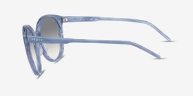 Vogue Eyewear VO5509S Ischia Striped Blue Acétate Soleil de Lunette de vue d'EyeBuyDirect, Vue de Côté
