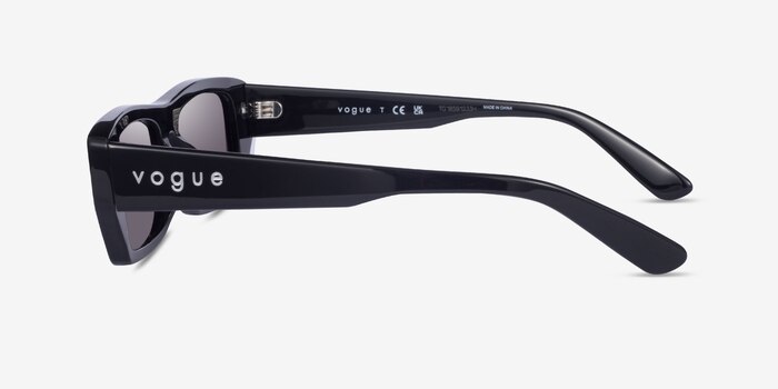 Vogue Eyewear VO5657SU Noir Acétate Soleil de Lunette de vue d'EyeBuyDirect