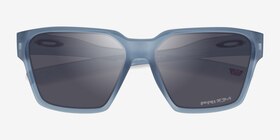 Oakley Briza Matte Transparent Stonewash Éco-responsable Soleil de Lunette de vue d'EyeBuyDirect, Vue Rapprochée