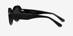 Elle Noir Acétate Soleil de Lunette de vue d'EyeBuyDirect, Vue de Côté