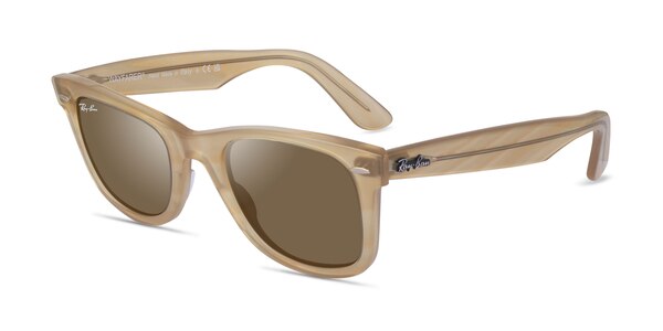 Ray-Ban Wayfarer Change sunglasses