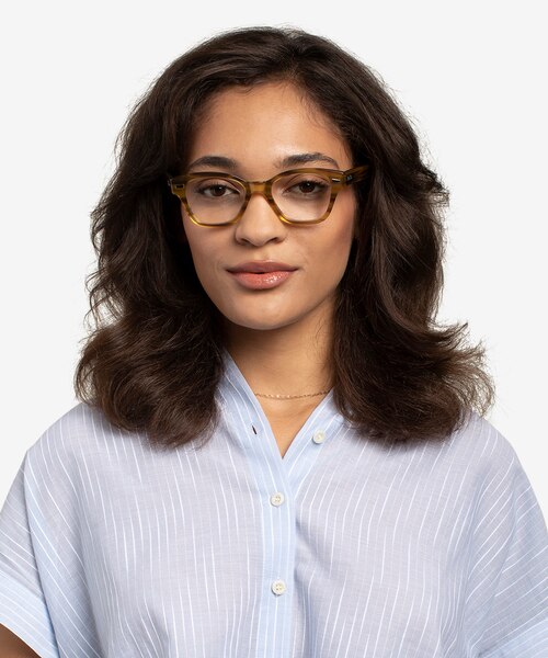 Ray-Ban RB0880 Light Brown Striped AcétateMontures de lunettes de vue pour Femmes d'EyeBuyDirect