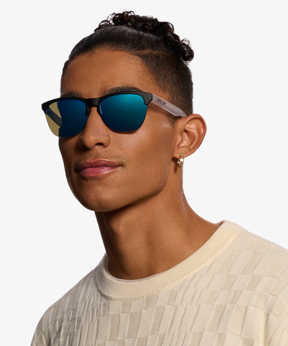Oakley Frogskins Sunglasses | FramesDirect.com