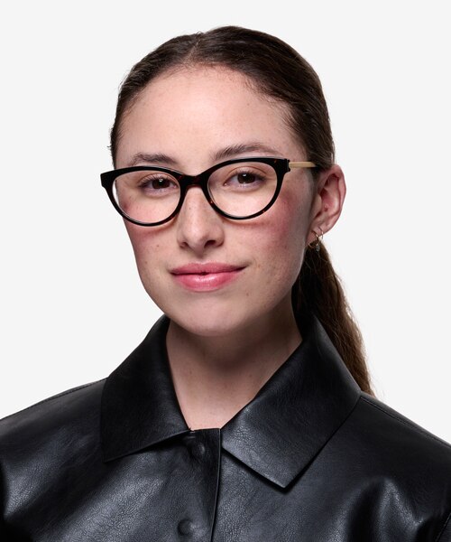 Cat-eye glasses