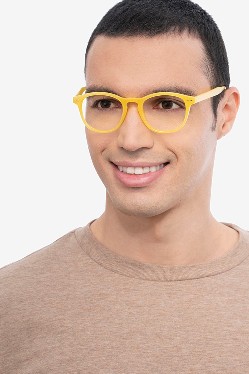 Man with best sale yellow glasses