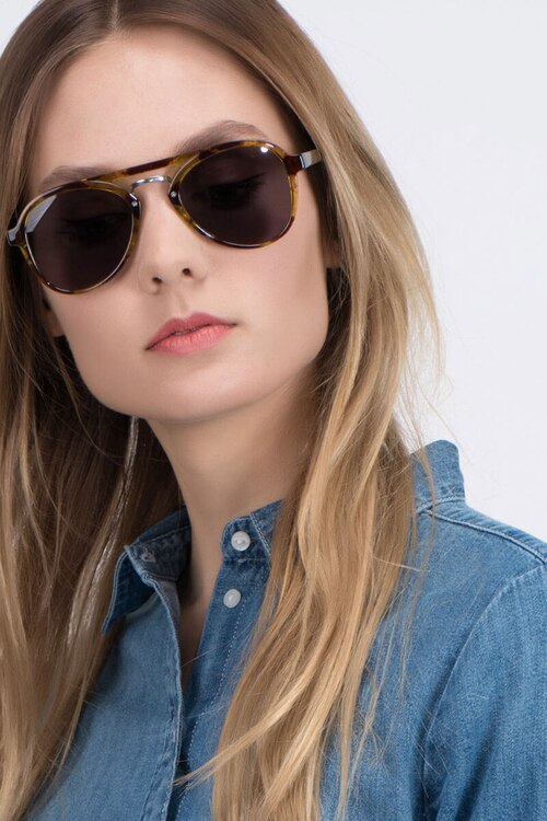 Chips Écailles PlastiqueSoleil de Lunette de vue pour Femmes d'EyeBuyDirect