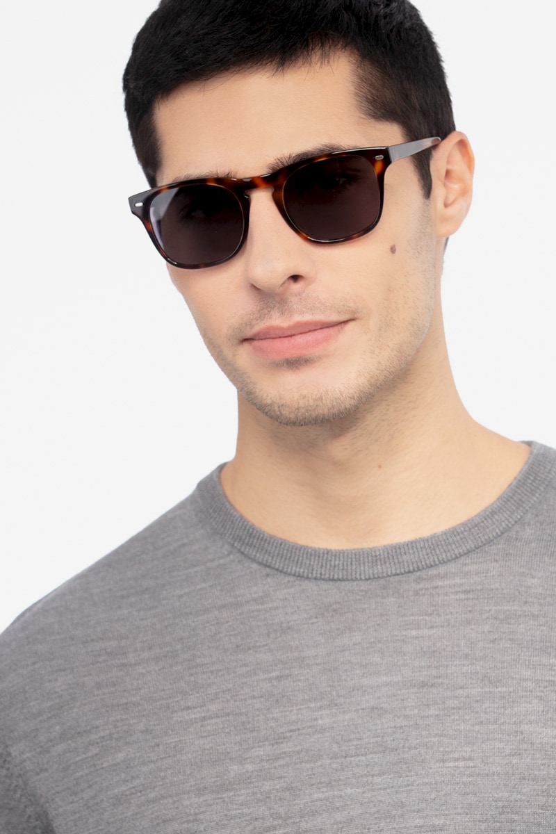 Best ray ban sunglasses for round face best sale