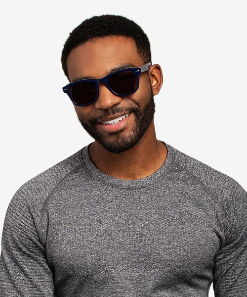 Parade Navy & Red AcétateSoleil de Lunette de vue pour Hommes d'EyeBuyDirect