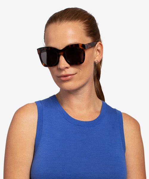 Claudette Écailles AcétateSoleil de Lunette de vue pour Femmes d'EyeBuyDirect