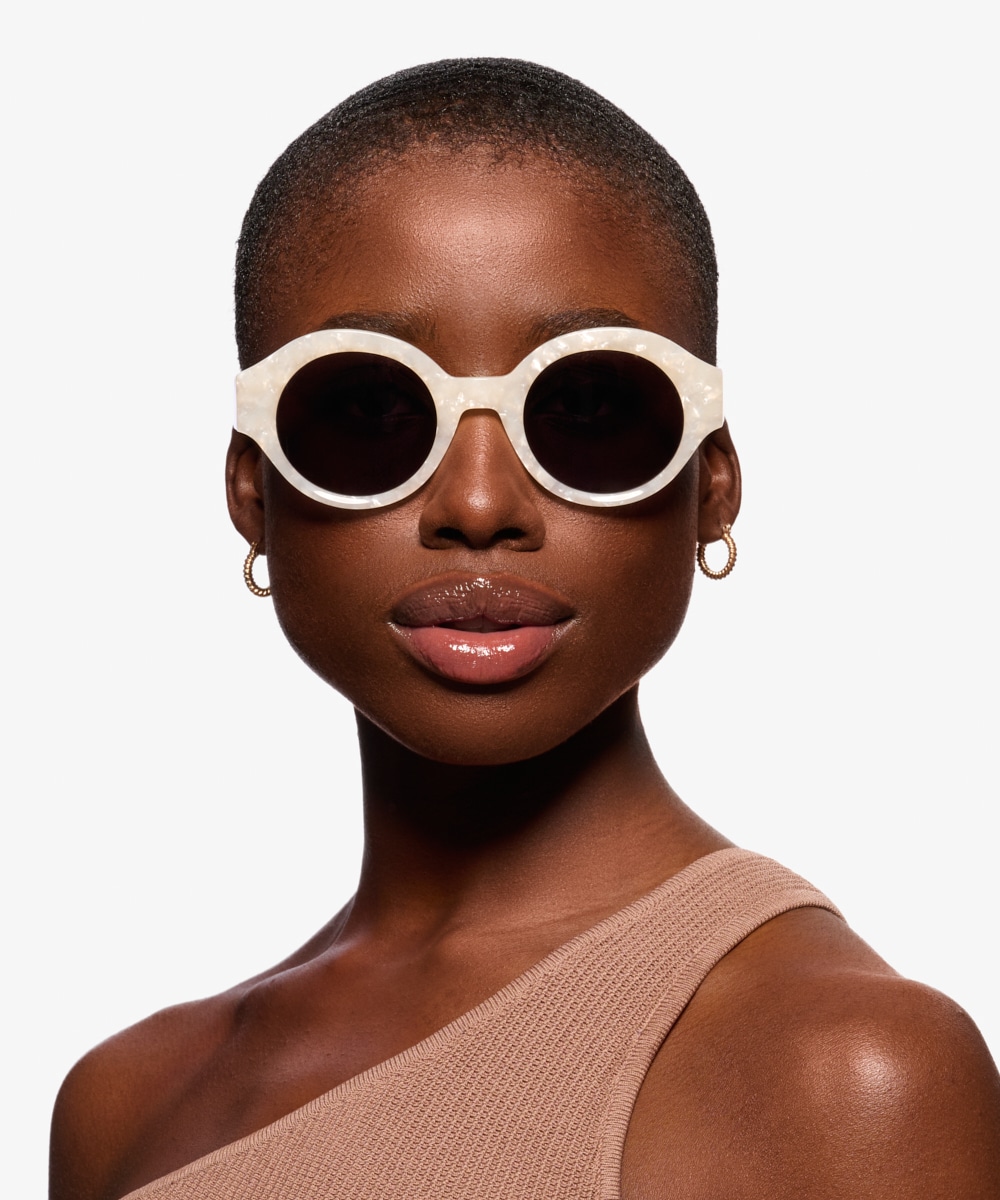 Louis Vuitton Willow Cat's Eye Burgundy Sunglasses at 1stDibs | louis  vuitton cat eye sunglasses, louis vuitton sunglasses cat eye, lv cat eye  sunglasses