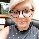 Megan F. - Leopard - round - plastic