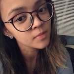 Roxanne V. - Red - round - plastic-metal