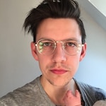 Darryl W. - Golden - round - metal