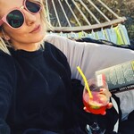 Amanda G. - Matte Pink - round - plastic