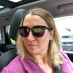 Lindee - Floral - horn - plastic