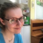 mad11894 - Floral - horn - plastic