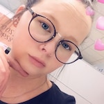 taylor A. - Red/Floral - round - plastic