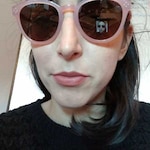 Lucía O. - Pink - round - plastic