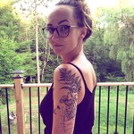 Samantha T. - Black - round - plastic