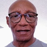 Larry M. - Matte Black - aviator - plastic