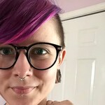 Lindsay C. - Black - round - plastic-metal