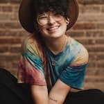 Hannah H. - Golden - geometric - metal