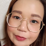 Viki L. - Golden - geometric - metal