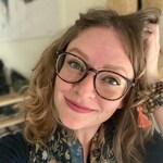 Chandler M. - Pink Floral - round - plastic-metal