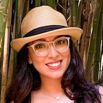 Sandra M. - Faded Rose - round - plastic