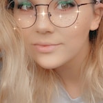 Nicole P. - Black - round - metal