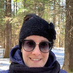 Joliane D. - Black - round - plastic-metal