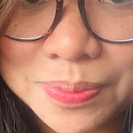 Roxanne S. - Floral - round - plastic