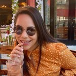 Wanda T. - Brown - round - metal