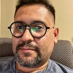 Freddy M. - Matte Black - round - plastic-metal