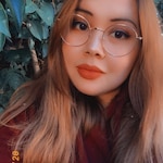 Sarah W. - Rose Gold - round - metal